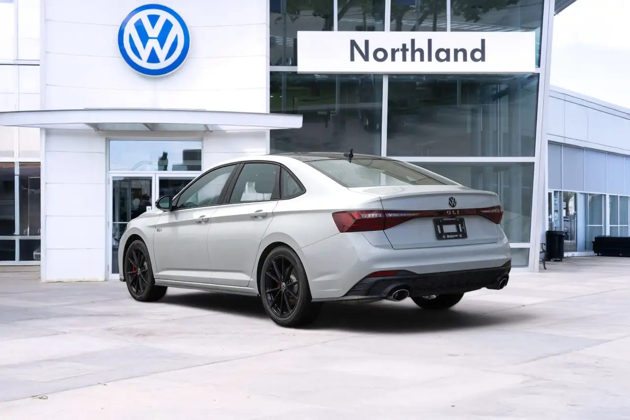 Volkswagen Jetta снимка Volkswagen Jetta