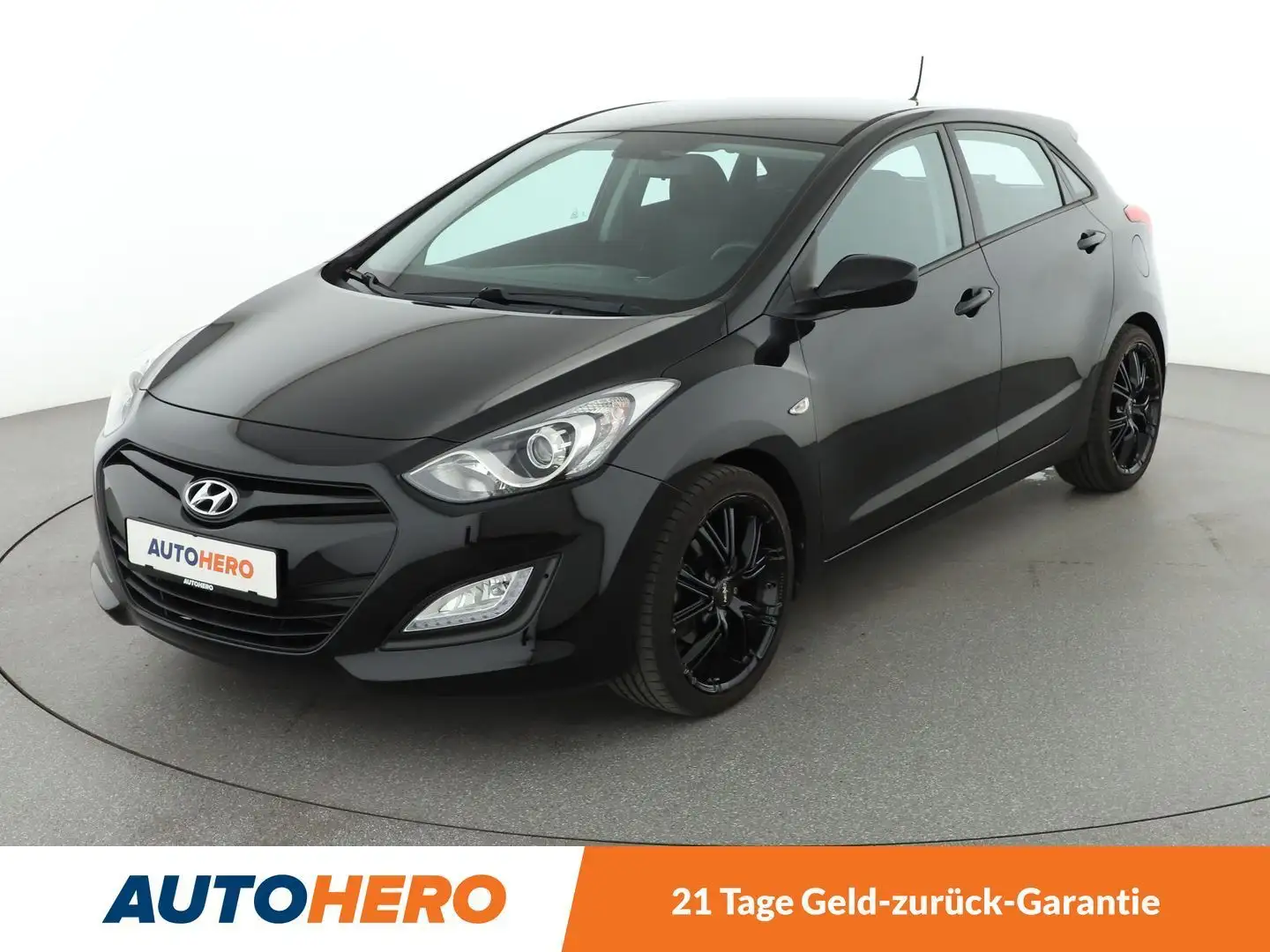 Hyundai i30 1.4 Classic*KLIMA*GARANTIE* Schwarz - 1