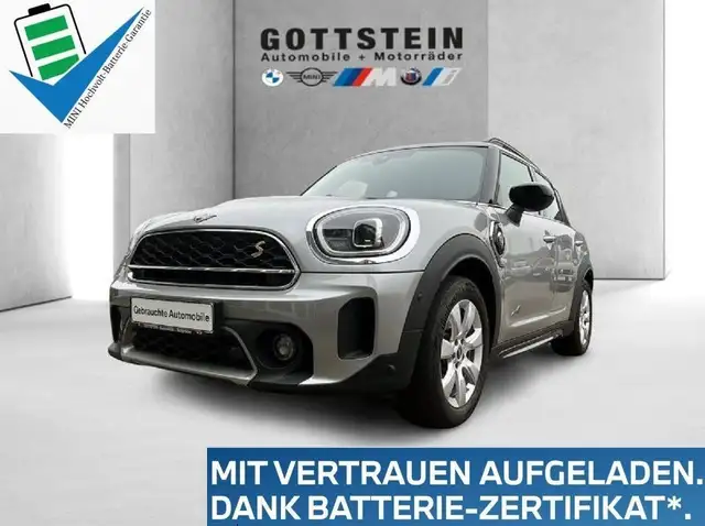 MINI Cooper SE Countryman Cooper SE Countryman ALL4 Essential Trim / 5-türer