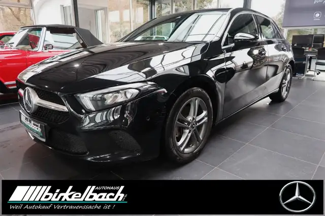 Mercedes-Benz A 200 Progressive MBUX SHZ Ambiente LED