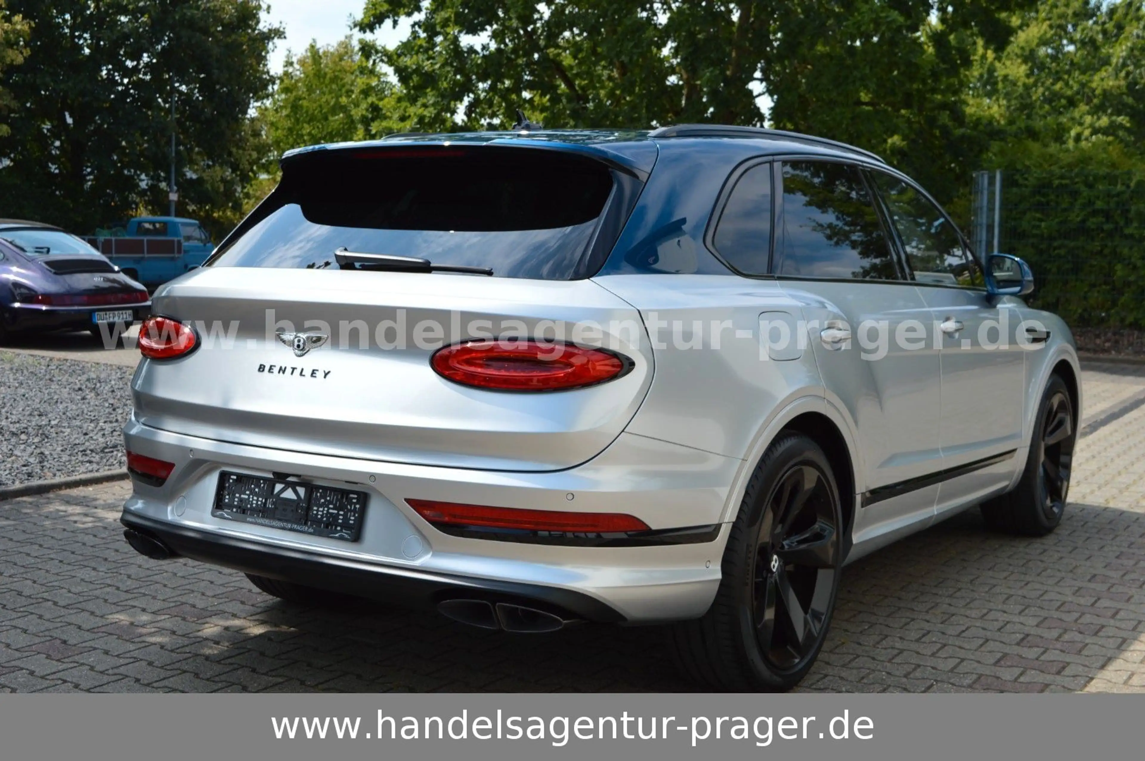 Bentley Bentayga 3.0 Hybrid Azure 4WD Autom. — photo 9