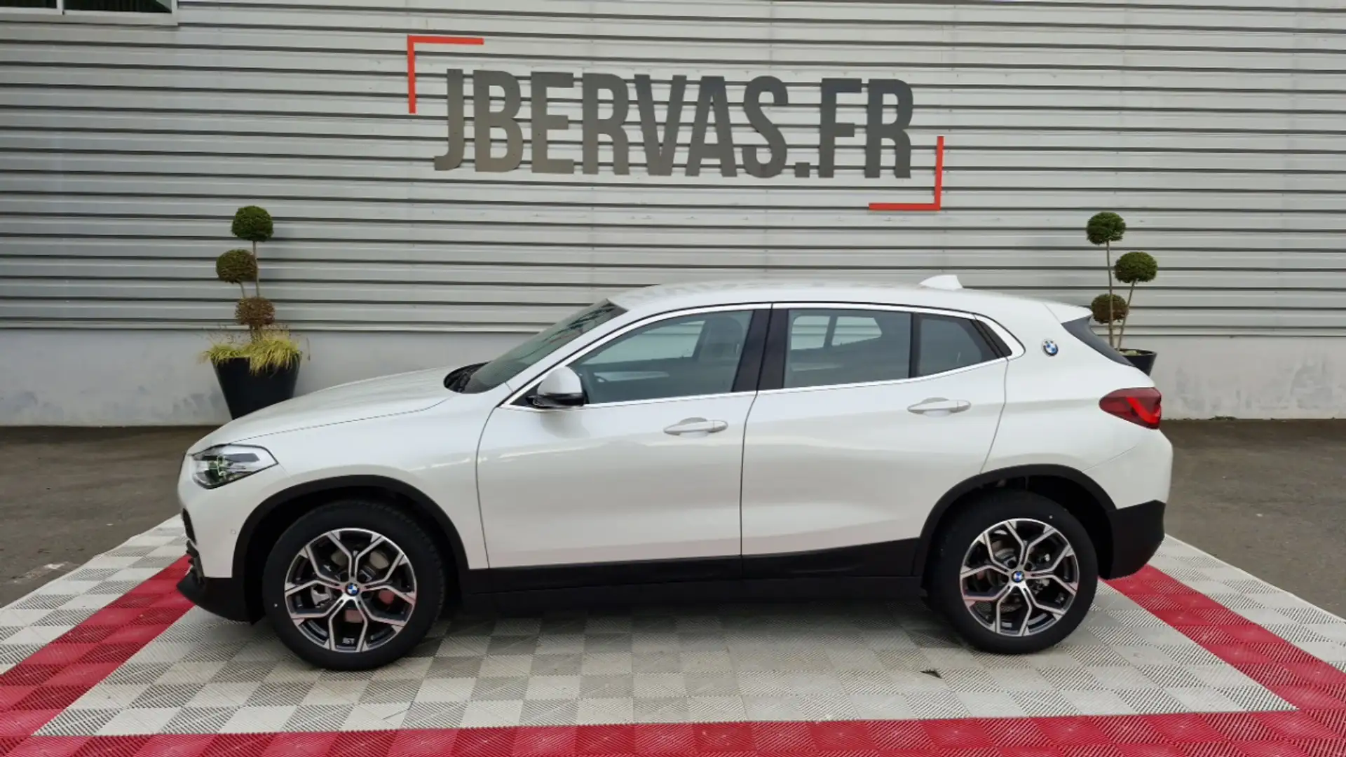 BMW X2 F39 SDRIVE 18I 136 CH BVM6 BUSINESS DESIGN Blanc - 1