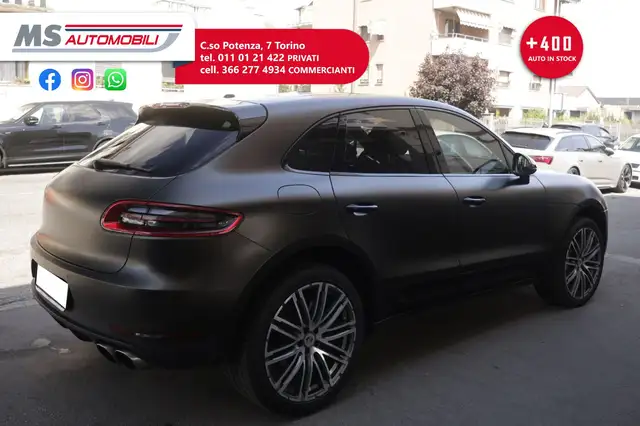 Porsche Macan view 14