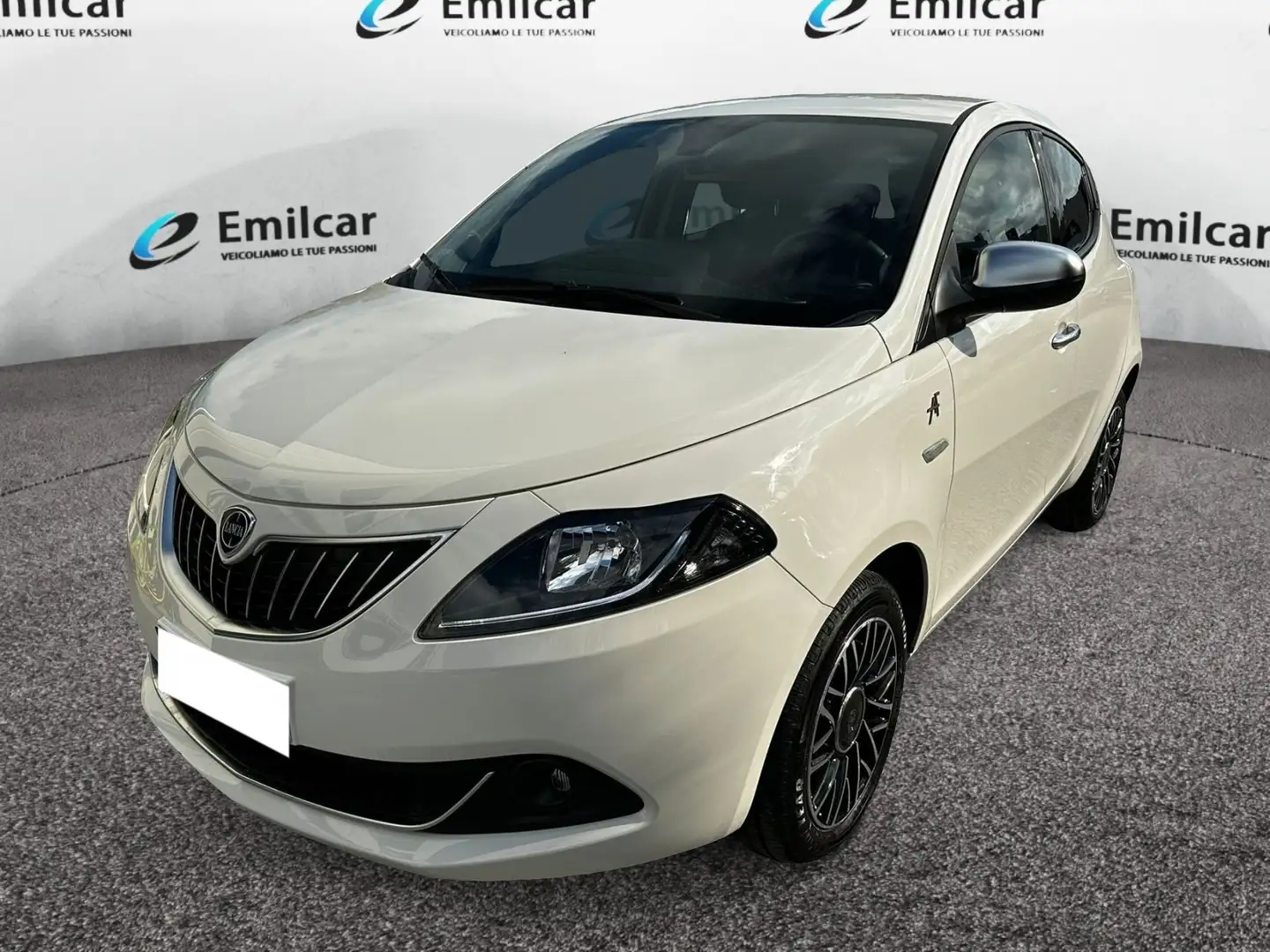 Lancia Ypsilon 1.0 FireFly Hybrid Alberta Ferretti Bianco - 1