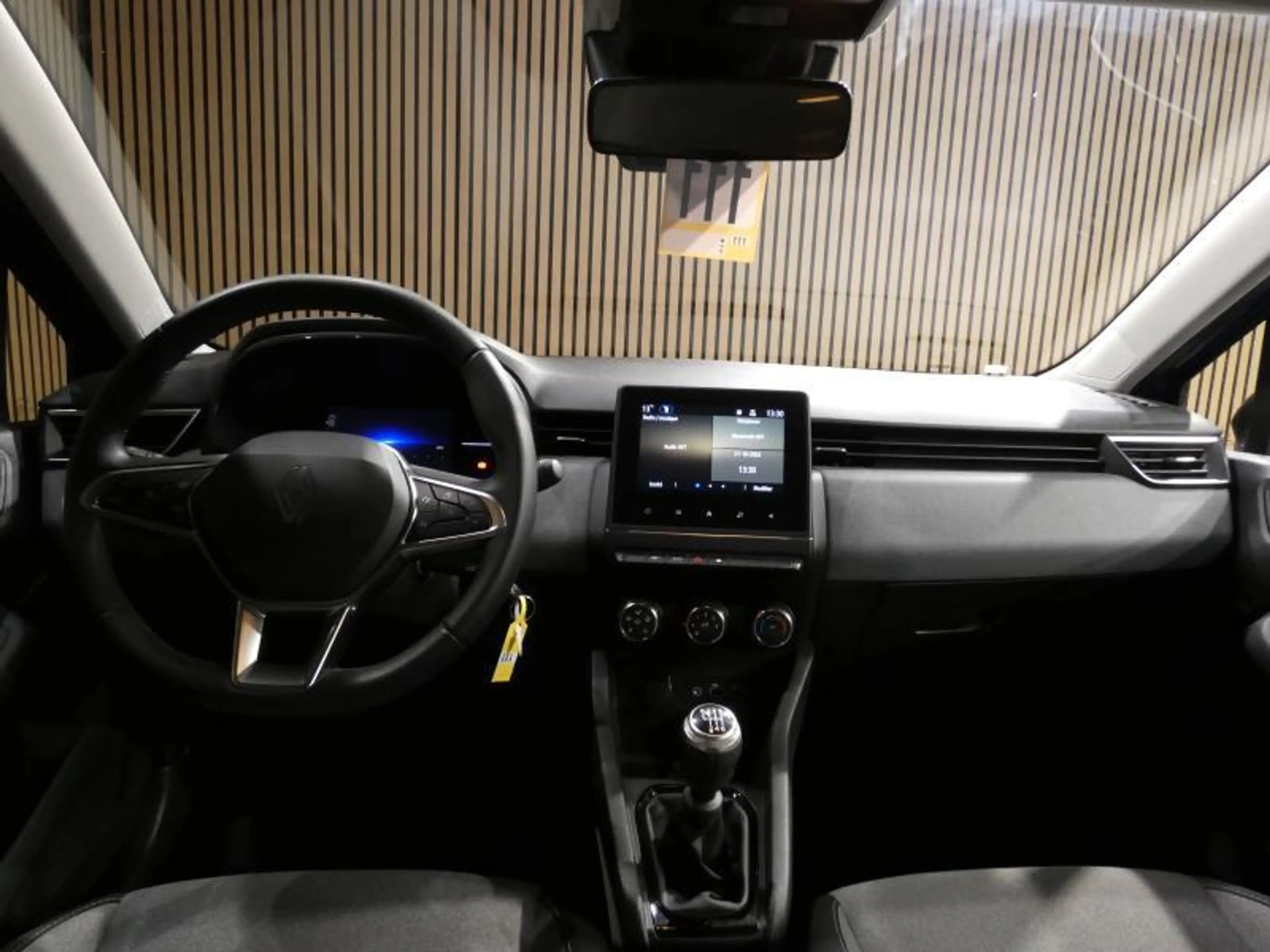 Renault Clio V Evolution — photo 9