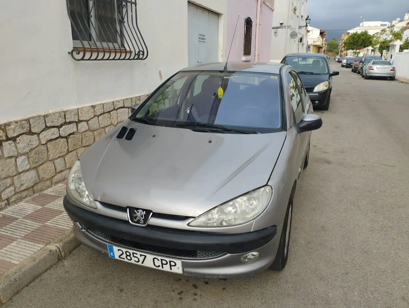 Peugeot 206 1.6 XT Gris - 1