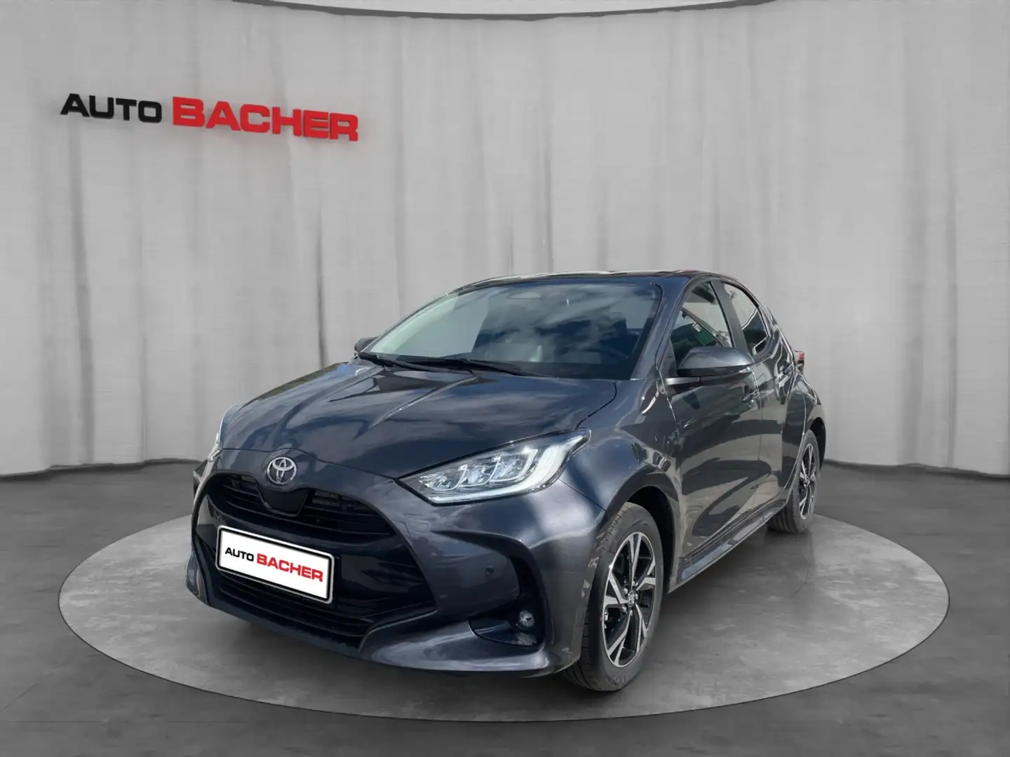 Toyota Yaris 1,5 VVT-i Hybrid Active Drive Com.Pa. & Saf.Pa.(*) Grau - 1