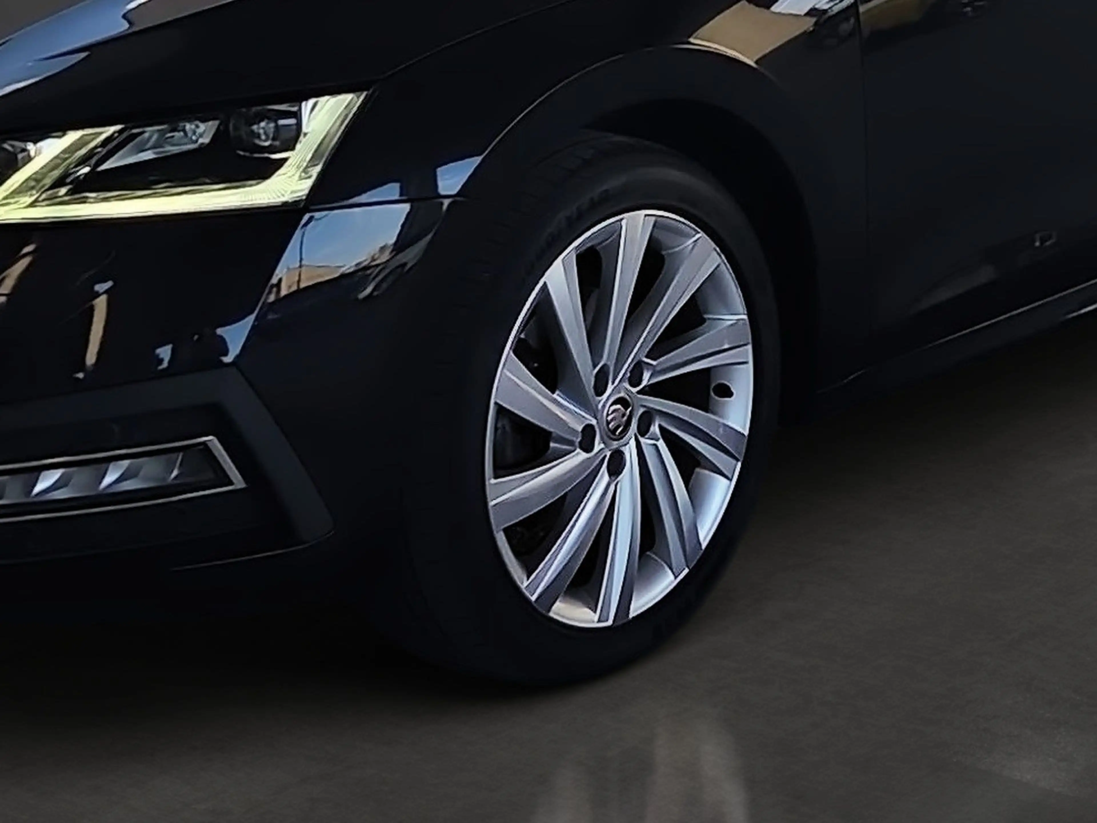 Skoda Octavia Combi 2,0 TDI Style DSG/LED/Kamera/Navi/AHK/1.Bes — photo 10