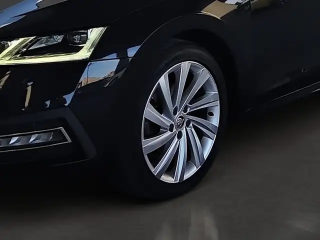 Skoda Octavia view 10