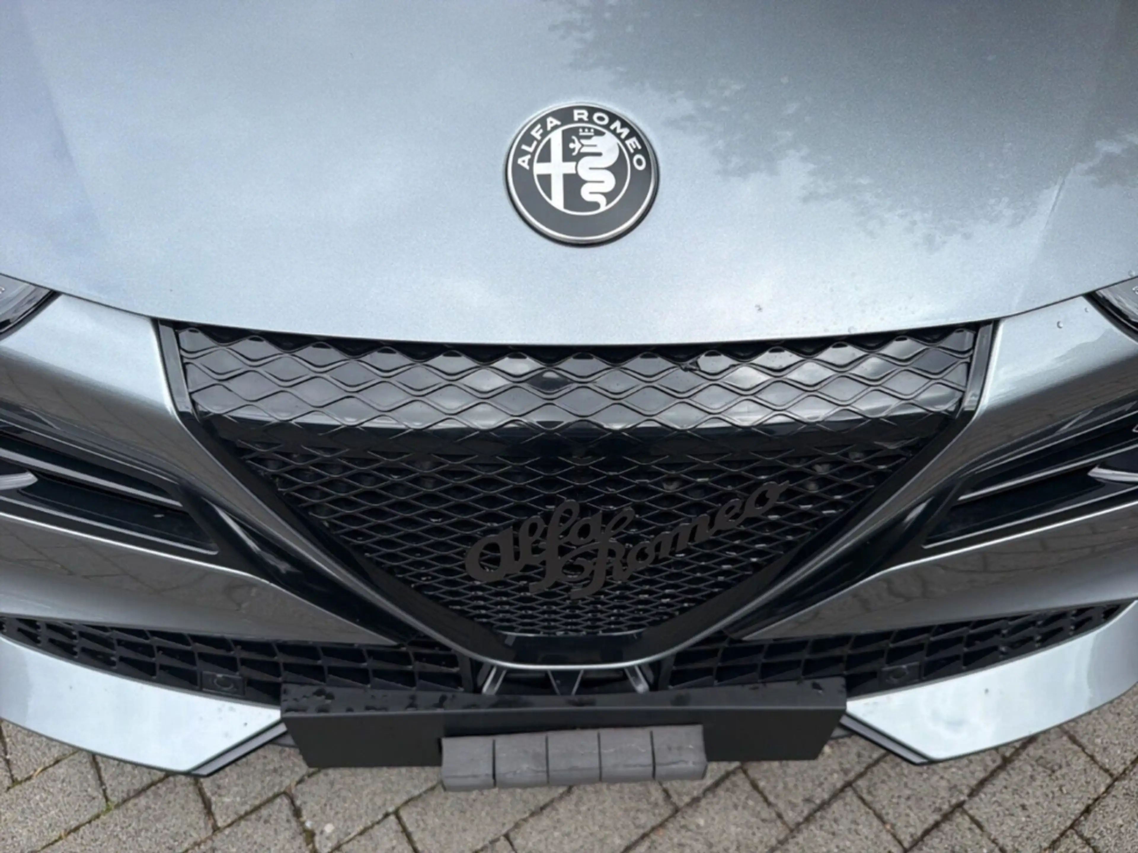 Alfa Romeo Junior Ibrida TI 1,2 VGT 107kW MY26-Panoramadach — photo 9