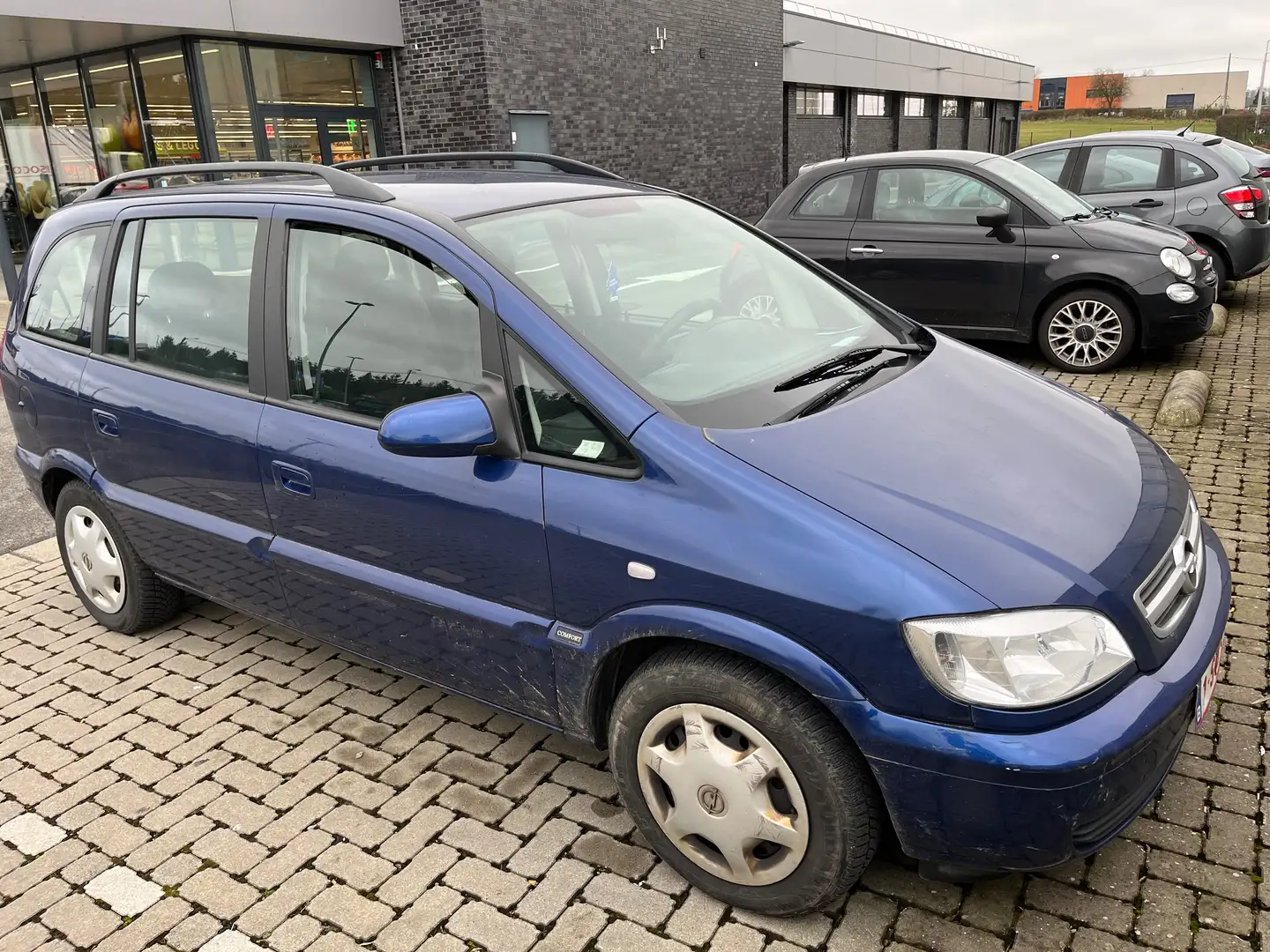 Opel Zafira Opel Zafira comfort 1,6 Blauw - 1