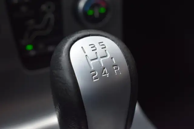 Volvo C70 view 28