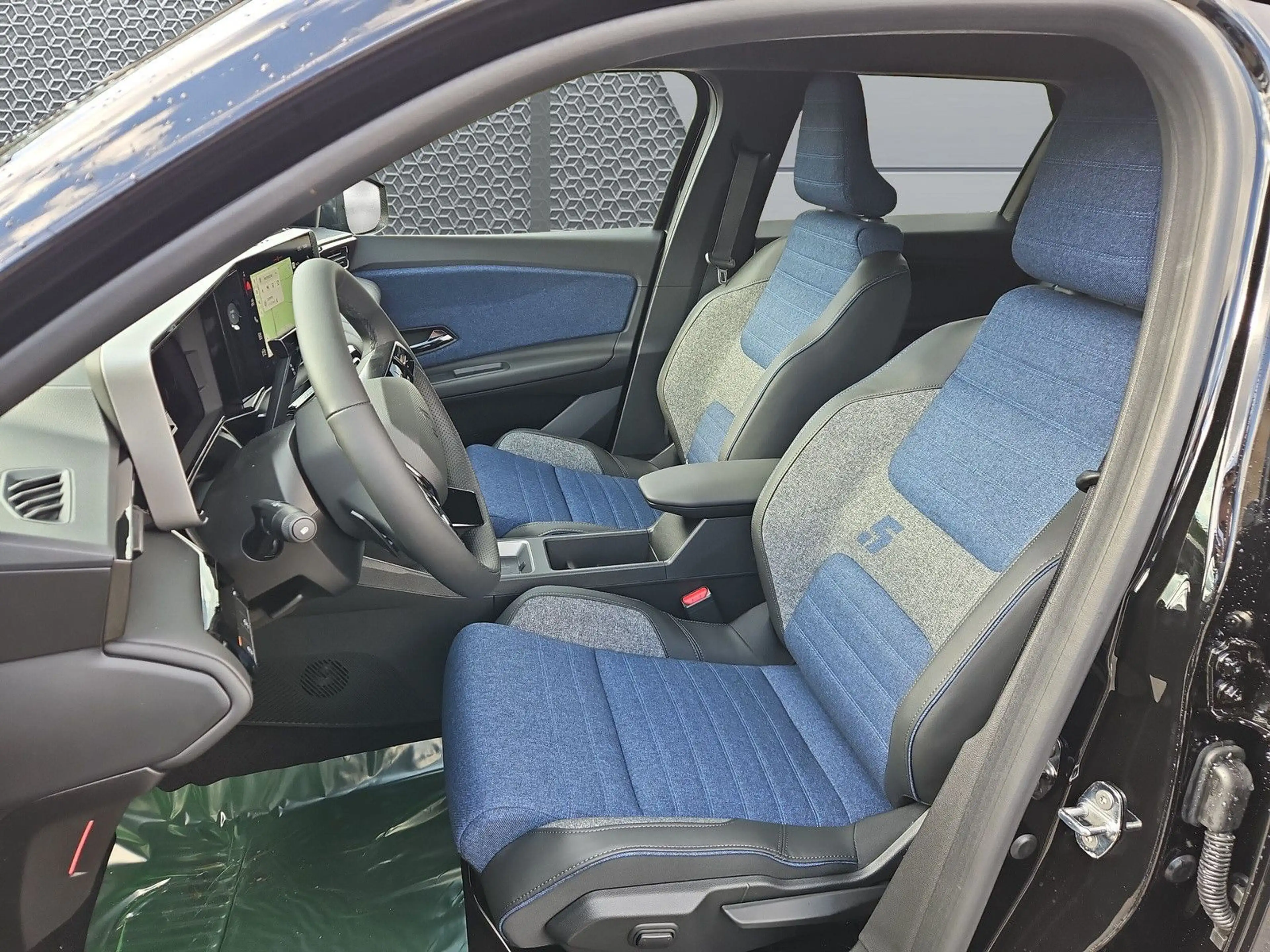 Renault R 5 R5 Iconic E-Tech 150 Comfort Range — photo 6