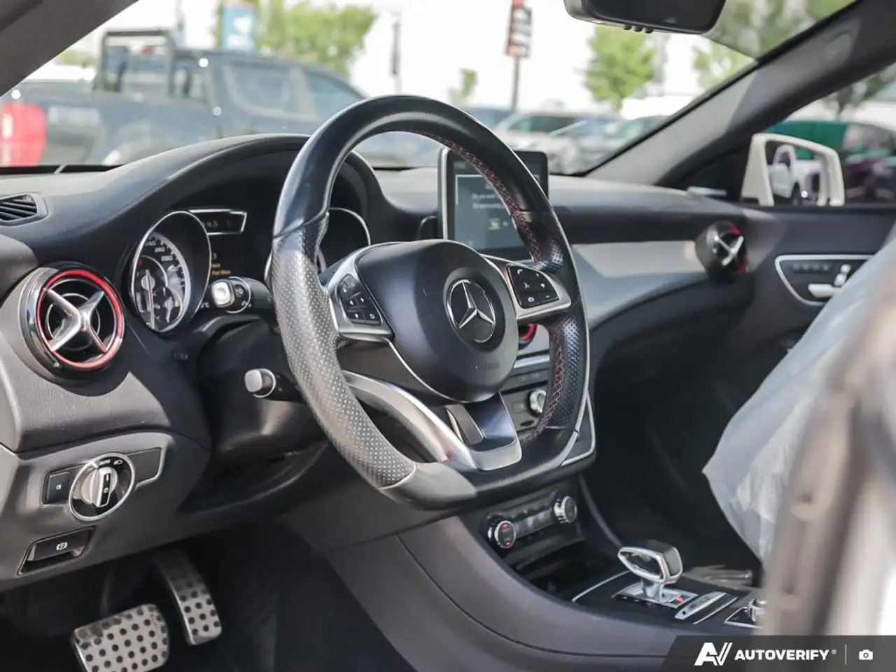 Mercedes-Benz CLA fotografie Mercedes-Benz CLA