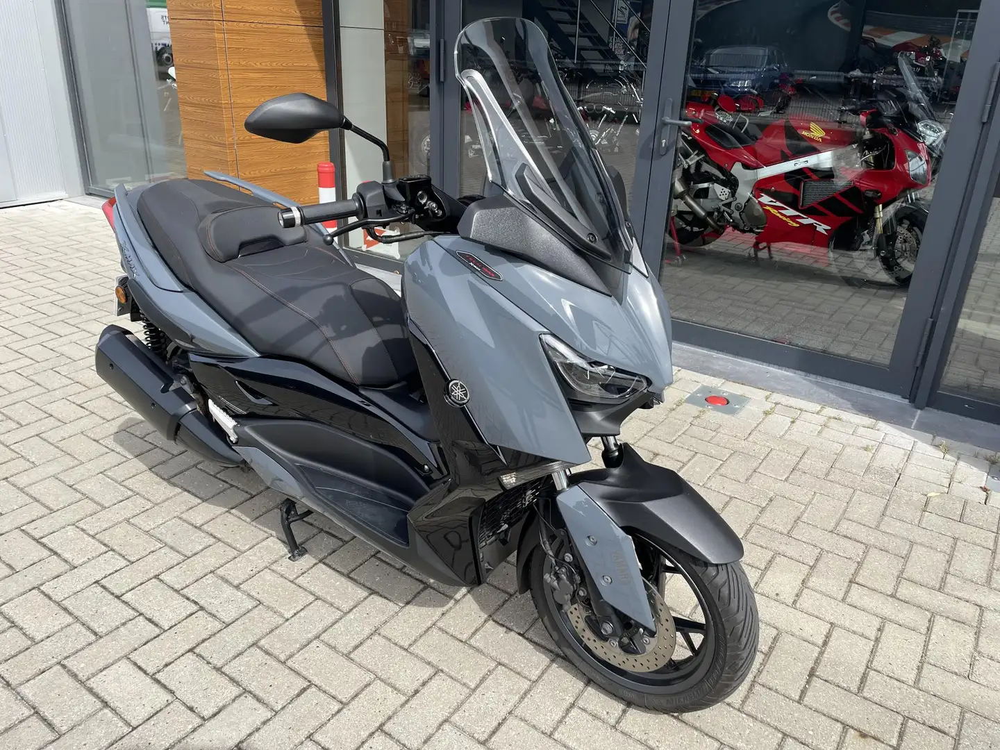 Yamaha X-Max 300 XMAX Tech ABS X-MAX #1ste eig#zgan Gris - 2