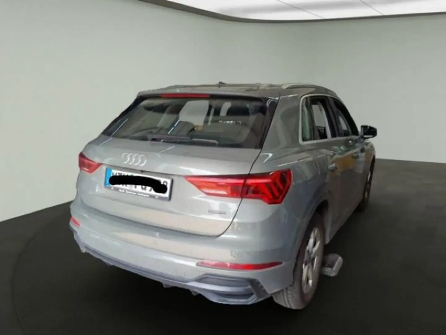 Audi Q3 S line 40 TFSI qua S tro*LED*Navi*Virtual*MFL Grau - 2