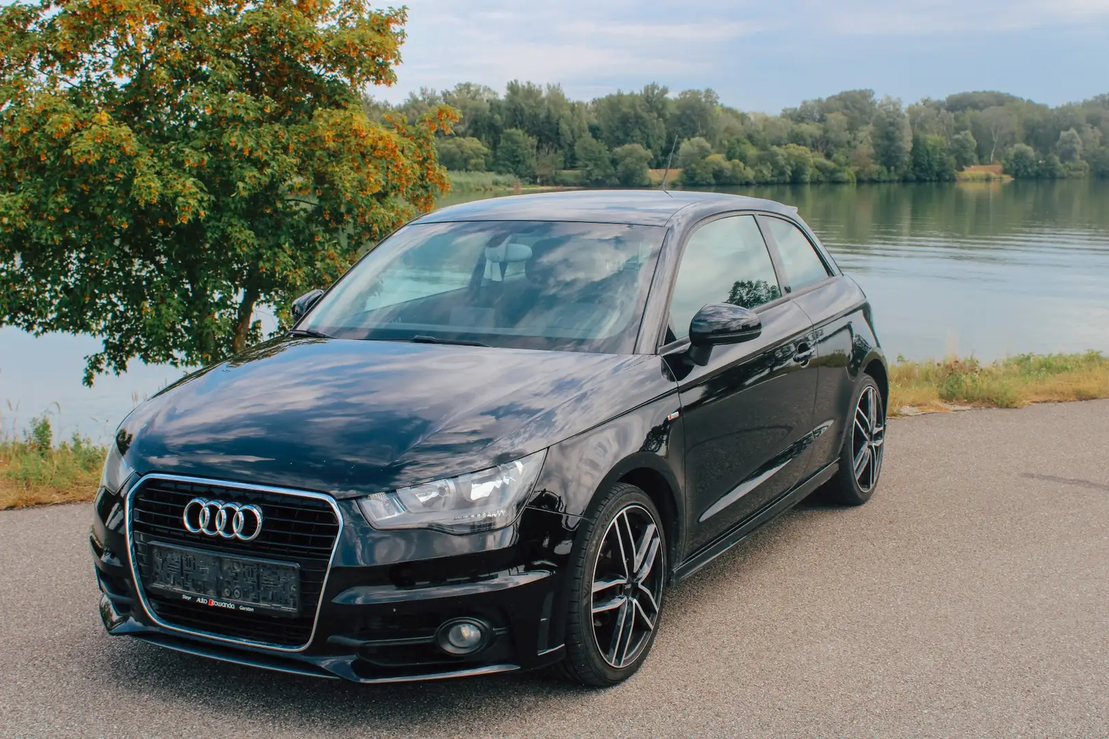 Audi A1 1.2 TFSI S line Sportpaket Beauty & Beast - 2