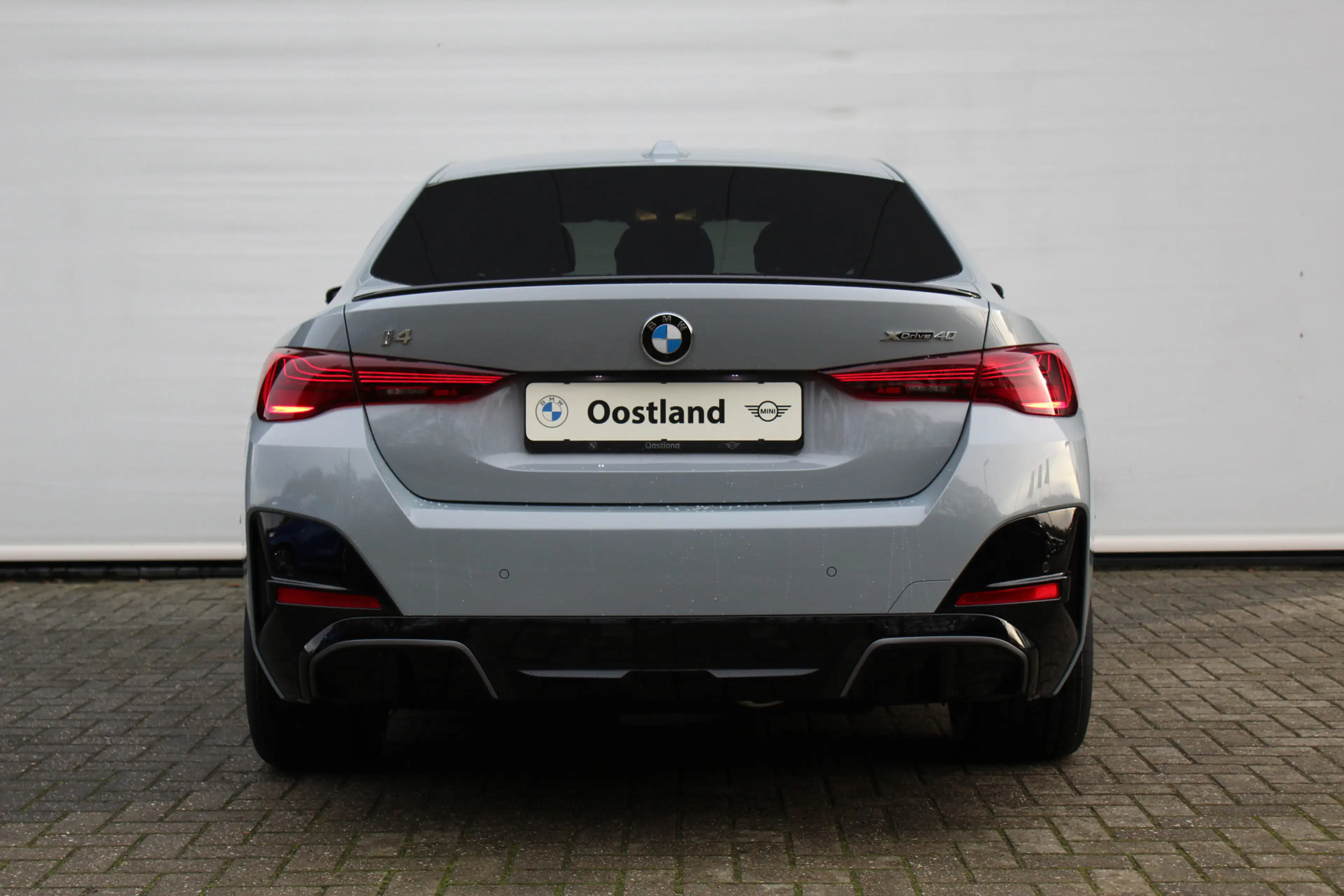 BMW i4 xDrive40 Gran Coupé M Sport / Schuif-kanteldak / T — photo 4