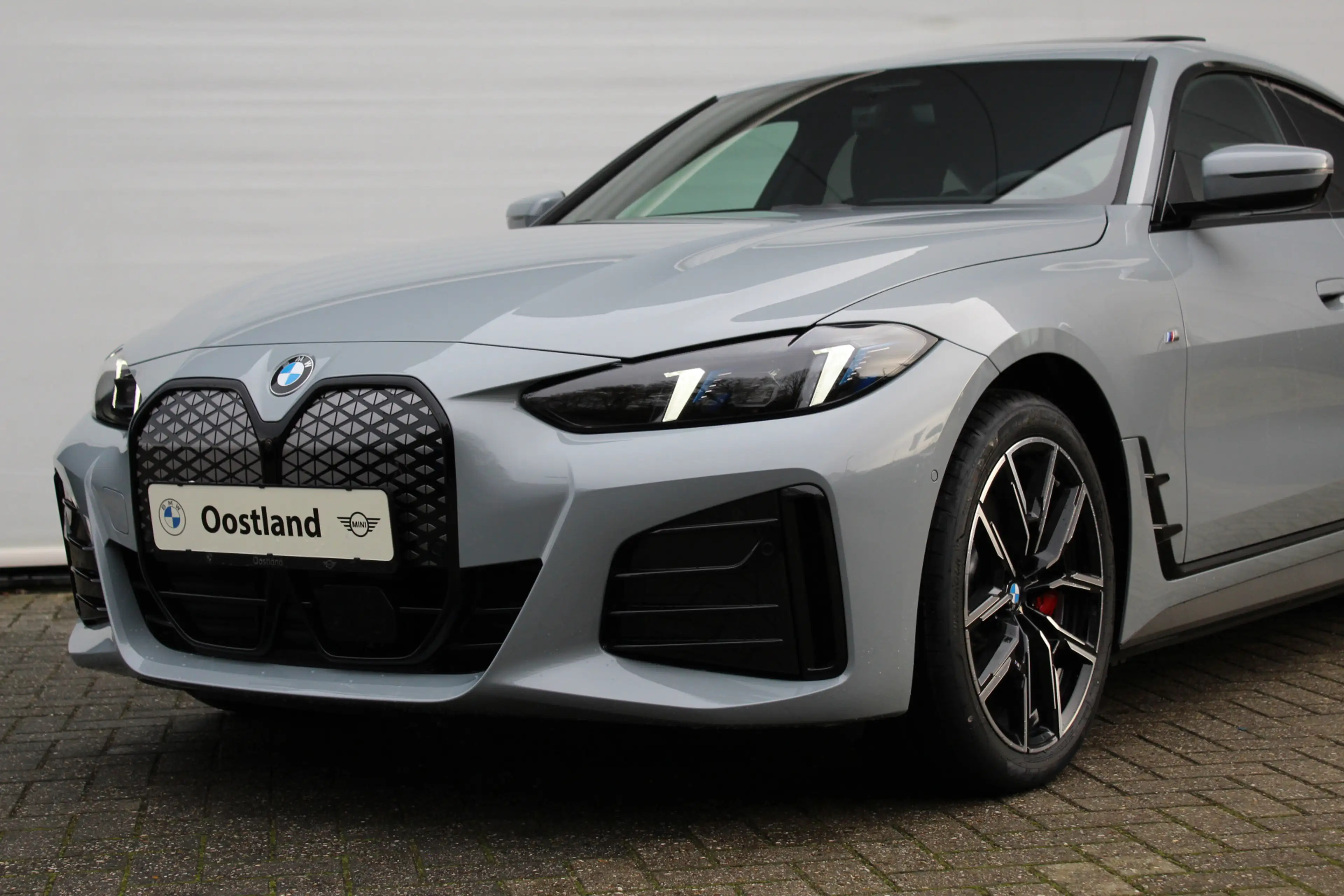 BMW i4 xDrive40 Gran Coupé M Sport / Schuif-kanteldak / T — photo 9