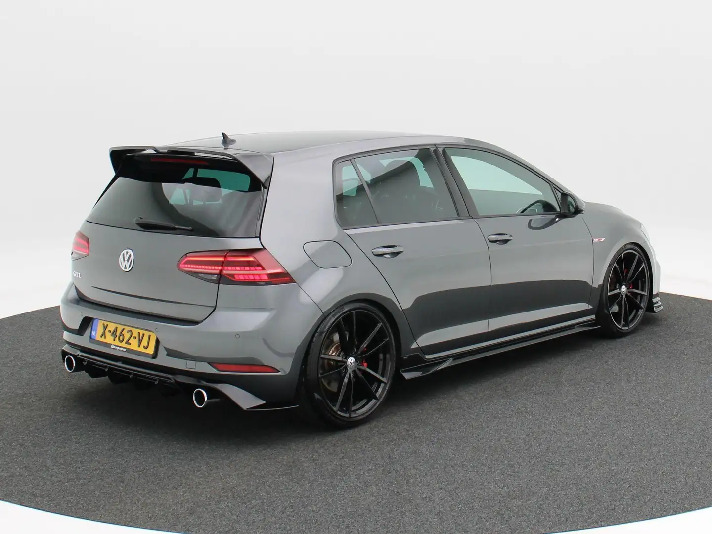 Volkswagen Golf GTI 2.0 TSi Automaat Performance | Adaptive Cruise | C Grijs - 2