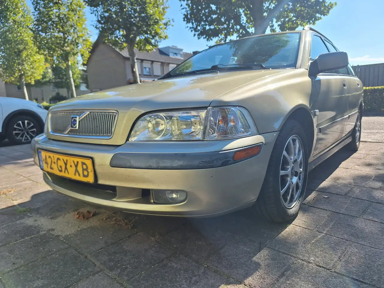 Volvo V40