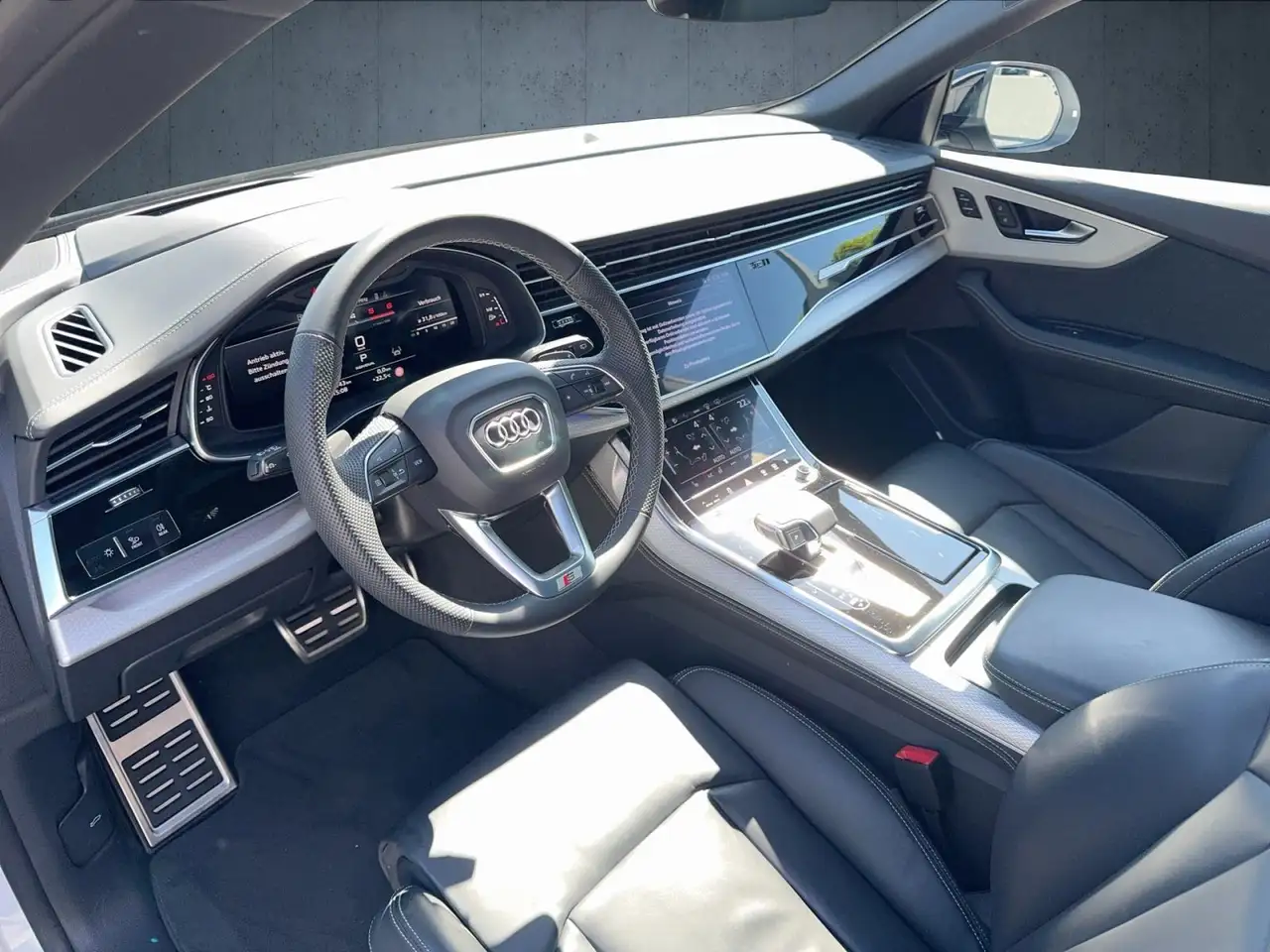 Audi Q8 S line 50 TDI AHK/StHz/HuD/22''/HDMatrix/4Len 9