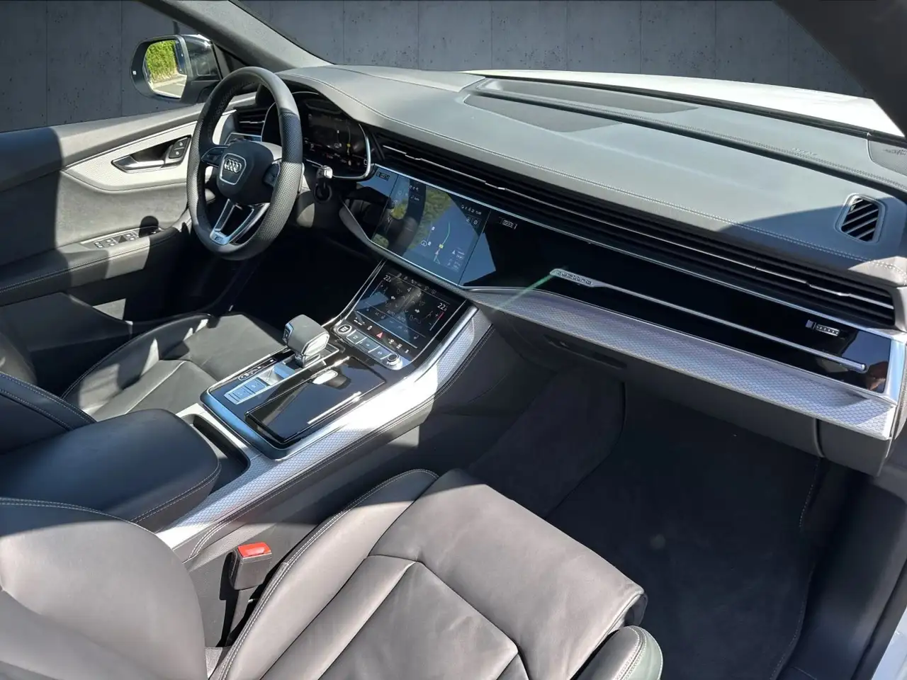 Audi Q8 S line 50 TDI AHK/StHz/HuD/22''/HDMatrix/4Len 14