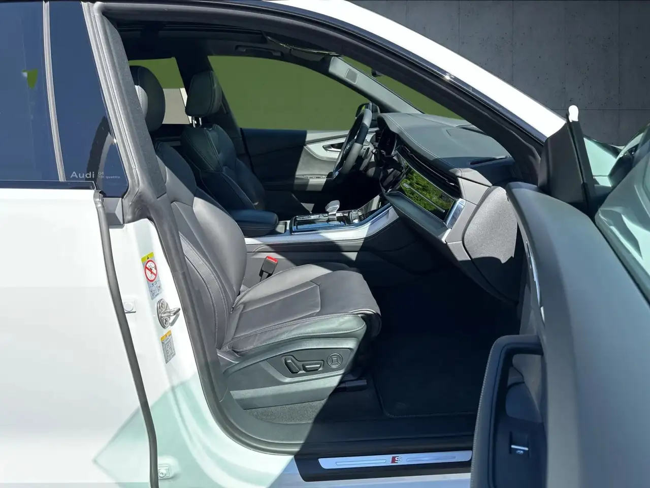 Audi Q8 S line 50 TDI AHK/StHz/HuD/22''/HDMatrix/4Len 15