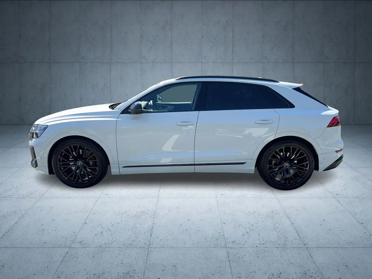 Audi Q8 S line 50 TDI AHK/StHz/HuD/22''/HDMatrix/4Len 2