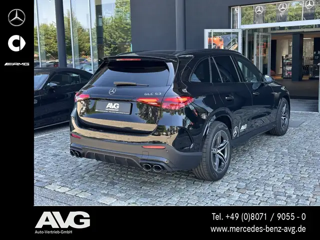 Mercedes-Benz GLC view 4