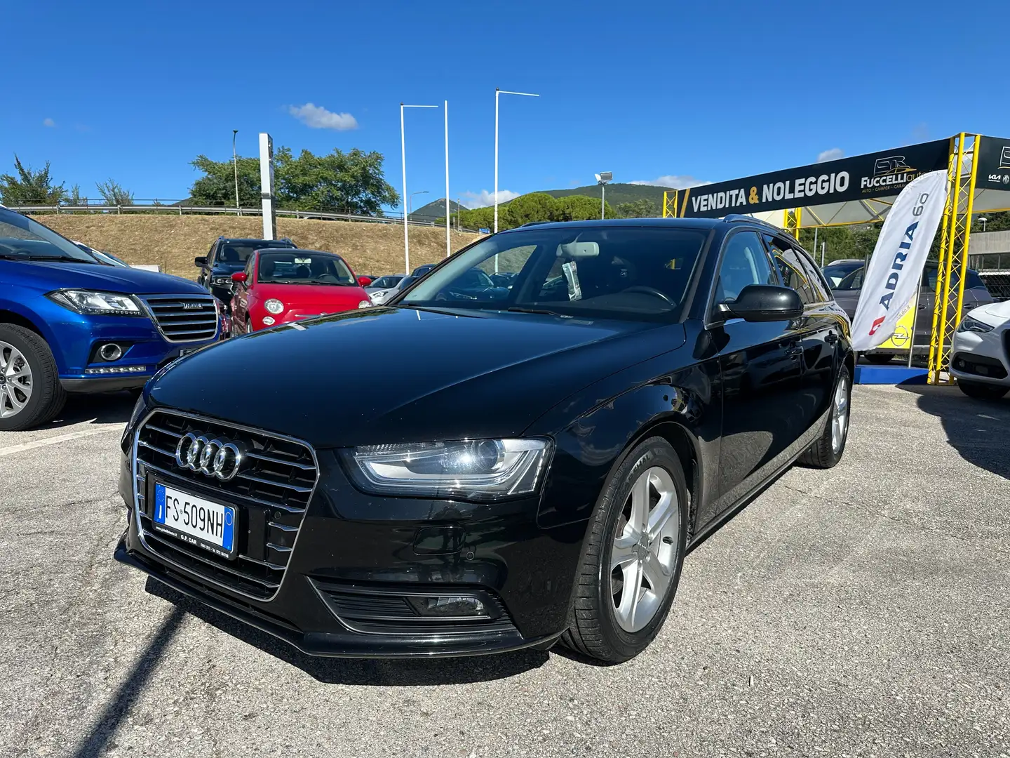 Audi A4 2.0 tdi Advanced 150cv multitronic E6 Zwart - 1