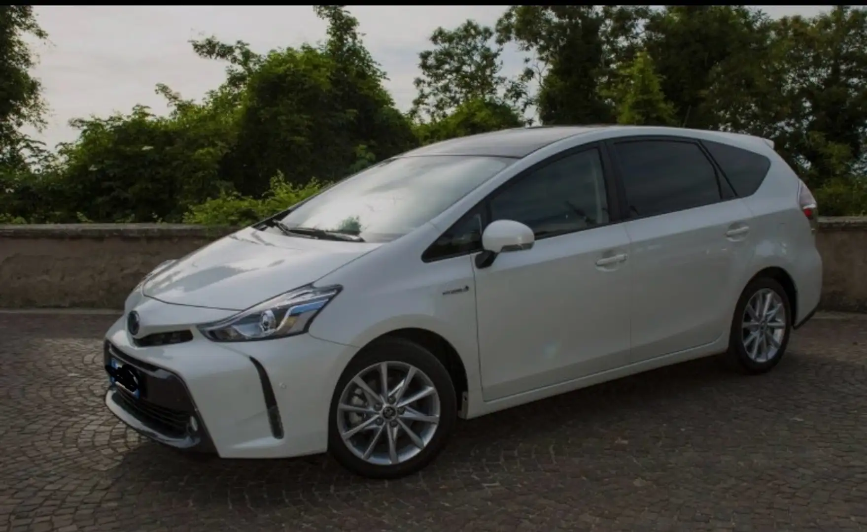 Toyota Prius+ Prius+ III 2012 1.8h Style ecvt my18 Blanc - 1