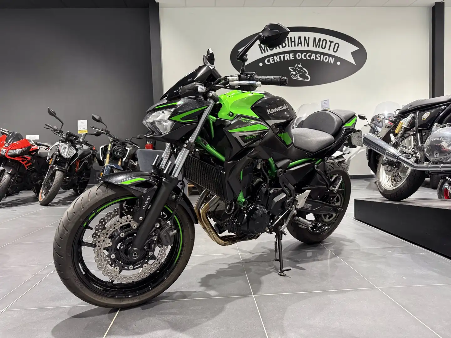 Kawasaki Z 650 Noir - 1