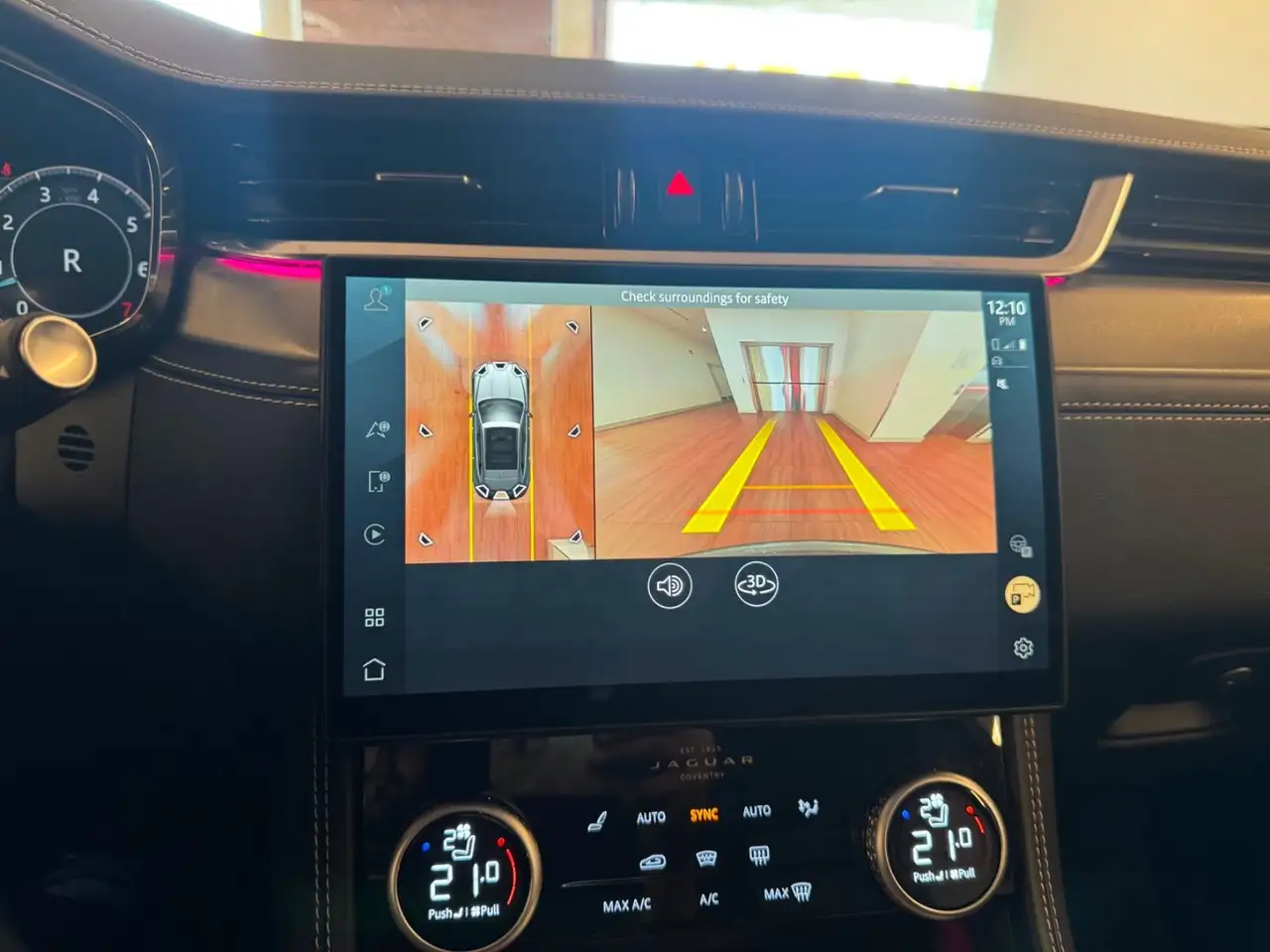 Jaguar F-Pace снимка Jaguar F-Pace