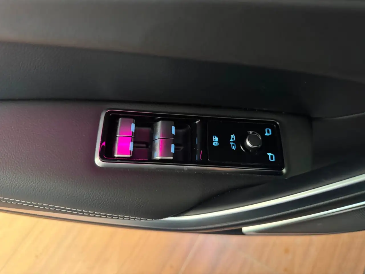 Jaguar F-Pace снимка Jaguar F-Pace
