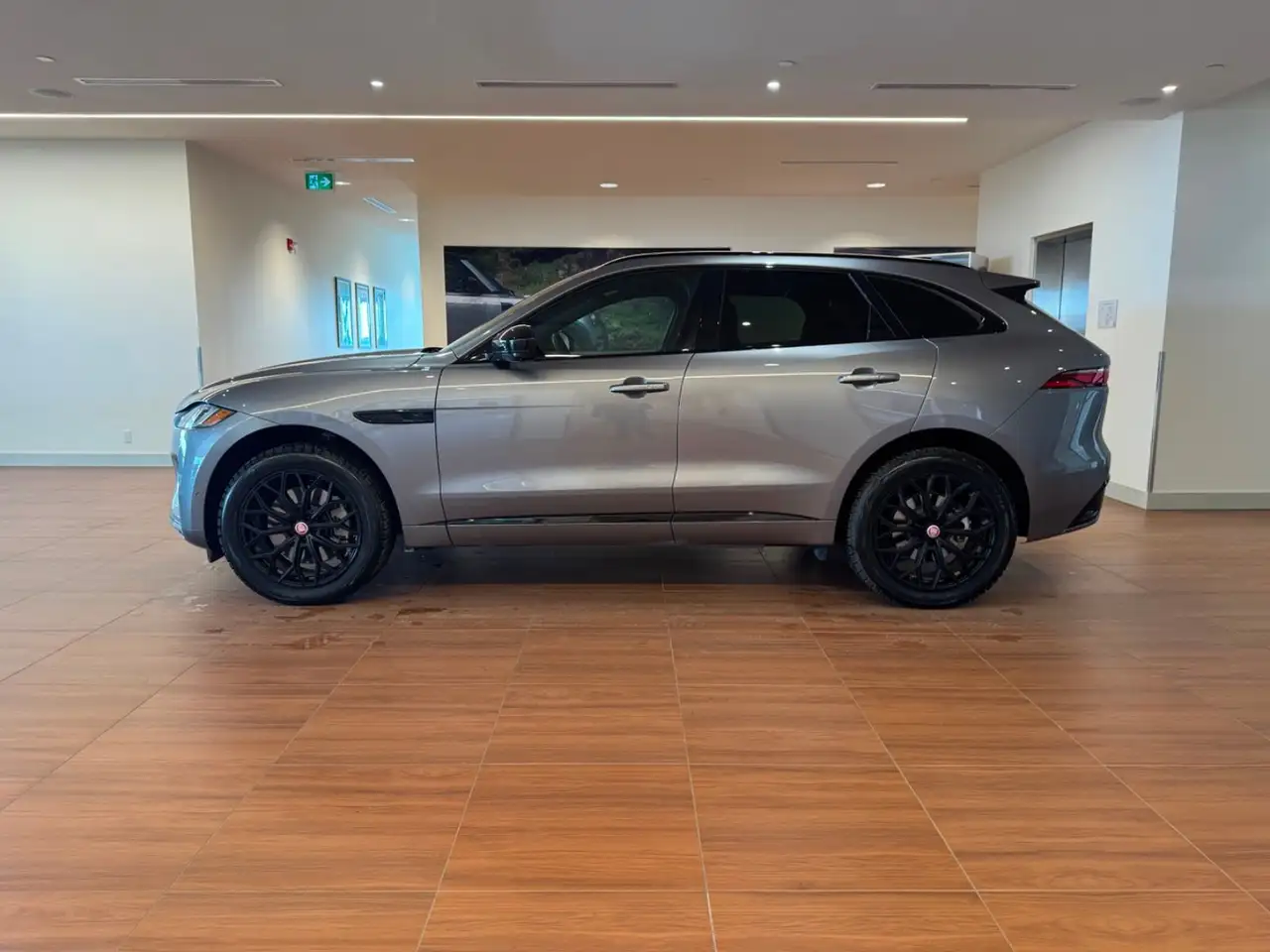 Jaguar F-Pace снимка Jaguar F-Pace