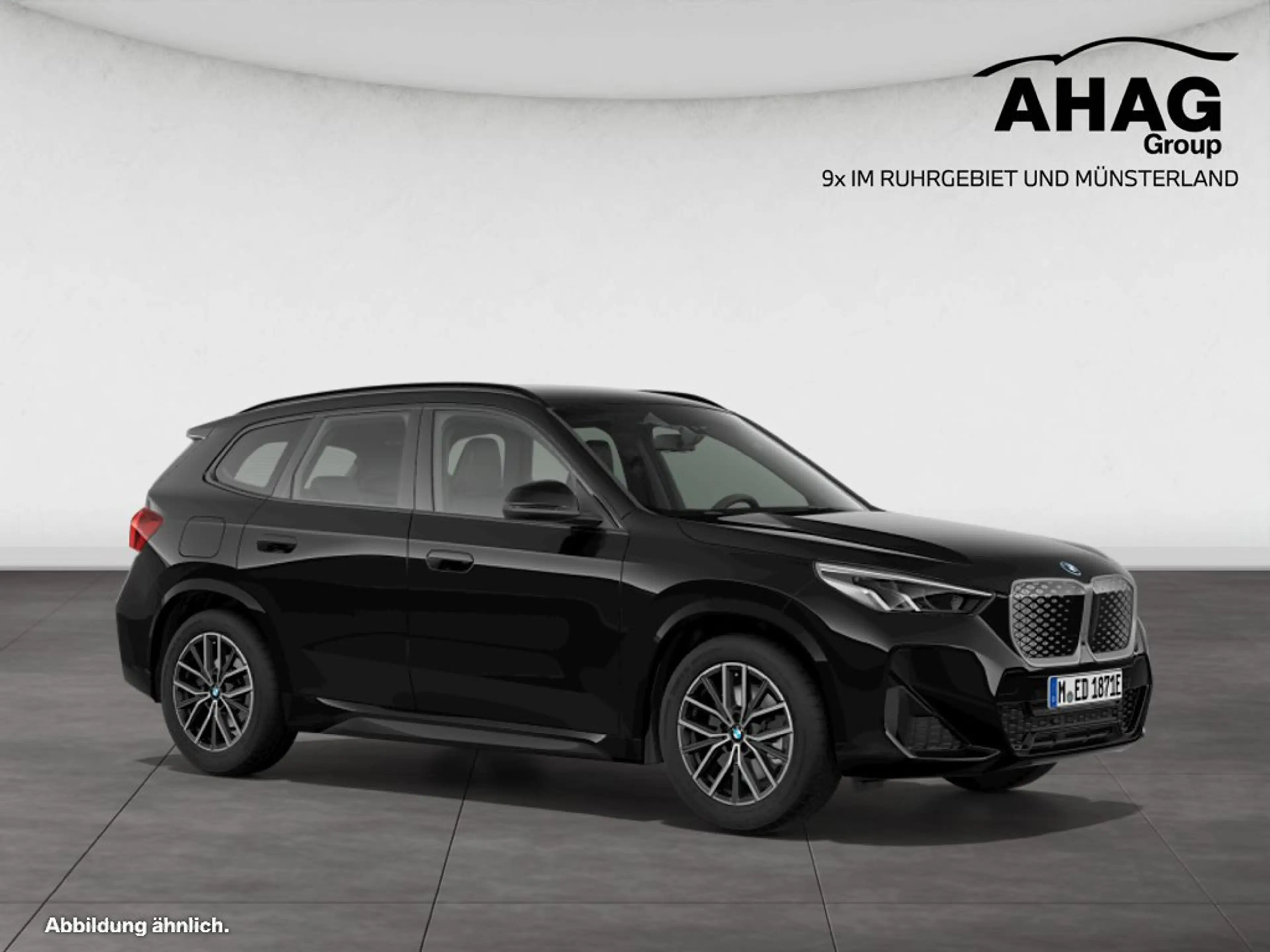 BMW iX1 eDrive20 — photo 9