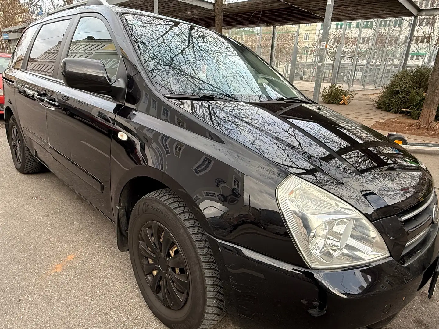Kia Carnival Carnival Active Pro 2,9 CRDi VGT Active Pro Nero - 1