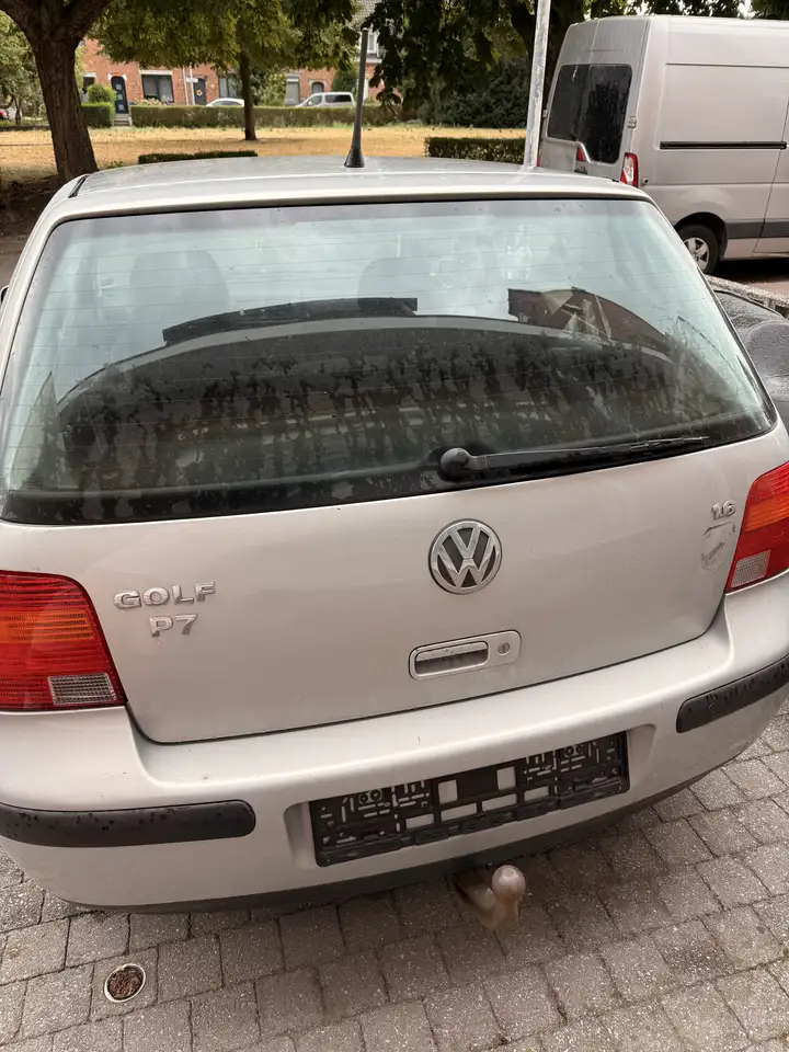 Volkswagen Golf 1.6i Base, foto 2