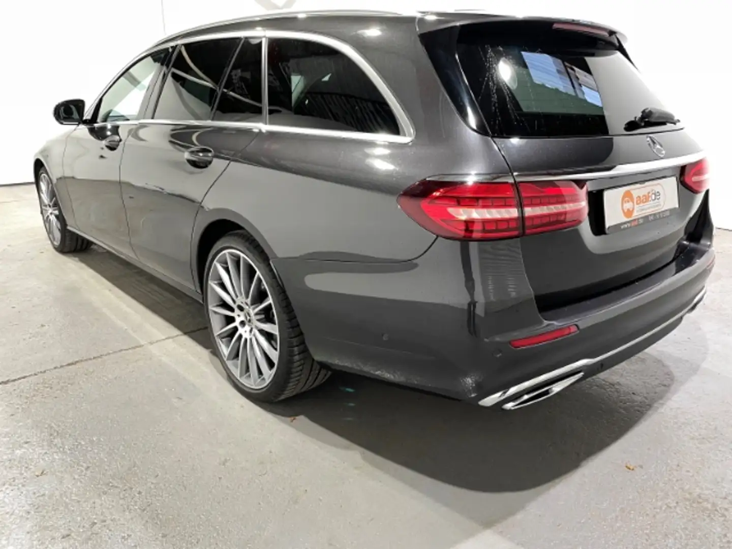 Mercedes-Benz E 220 T d Business Automatik EU6d LED Navi Klima PDC Gris - 2