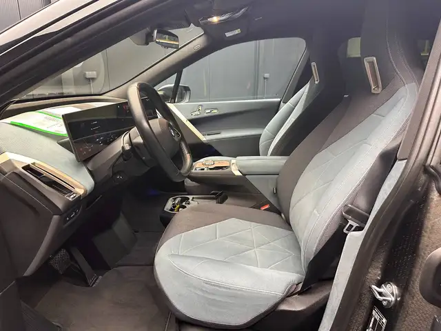BMW Ix view 14