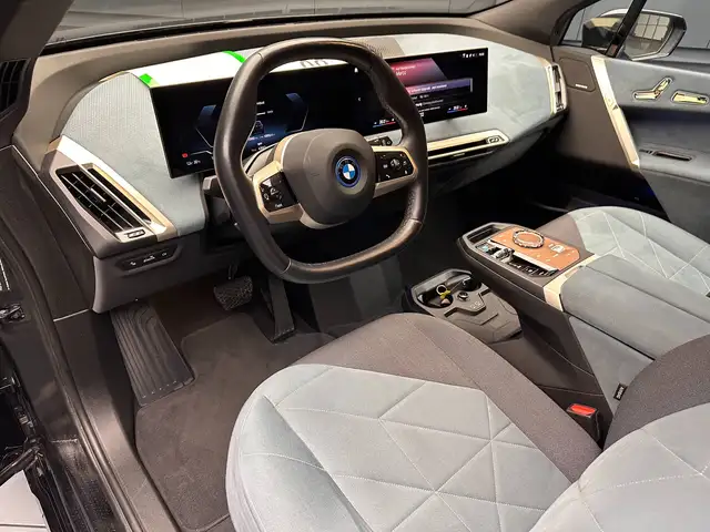 BMW Ix view 15