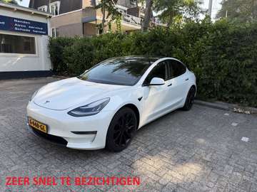 Long Range AWD 75 kWh Panoramak dak/ stoelverwarrm