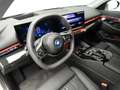 BMW i5 eDrive40 Innovation Pack LED / Leder / HUD / Comfo Grijs - thumbnail 2