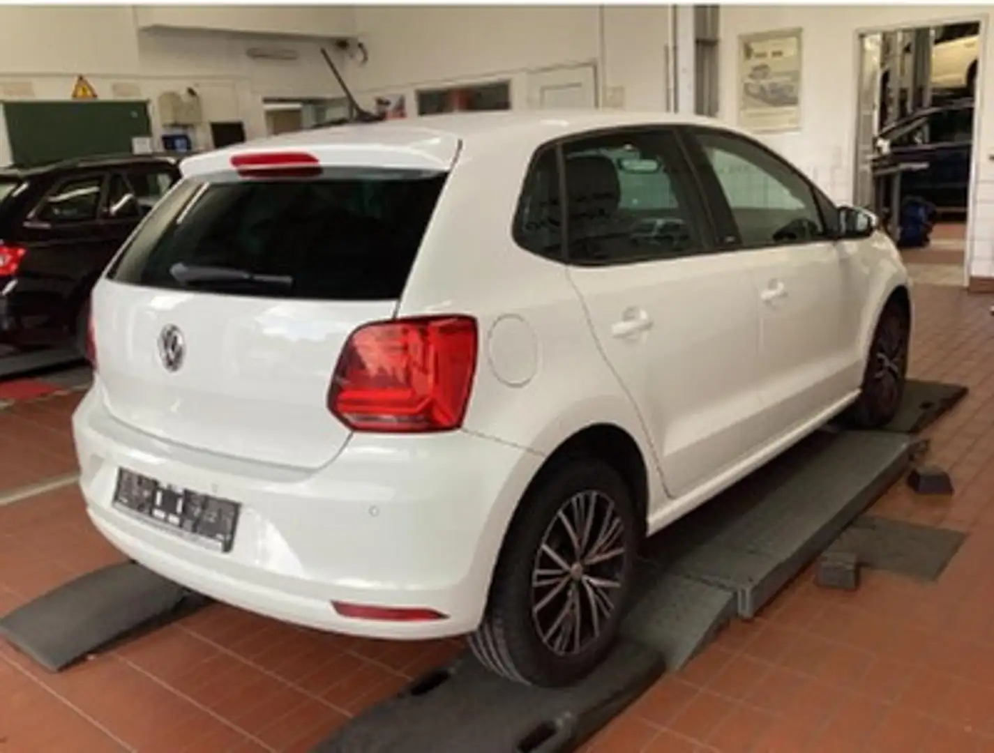 Volkswagen Polo 1.0 Allstar Navi Climatronic Tempomat Bianco - 2