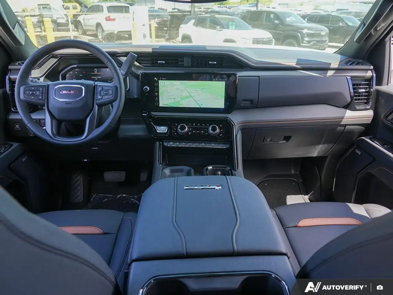 GMC Sierra 2500HD снимка GMC Sierra 2500HD