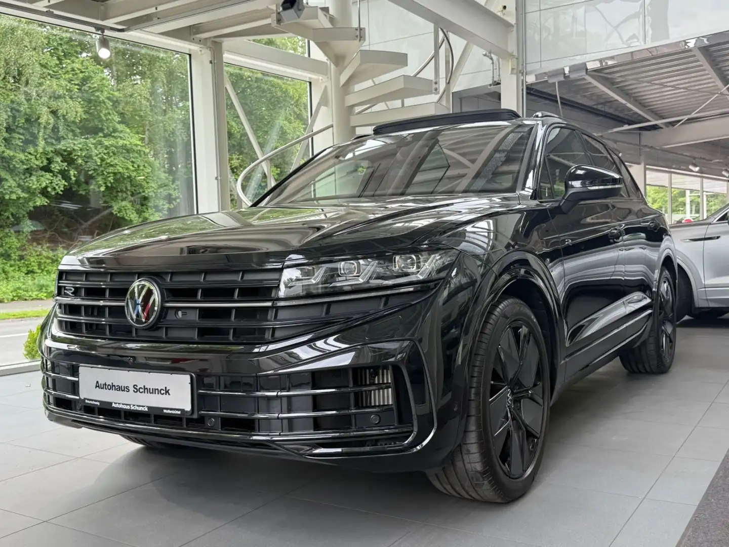 Volkswagen Touareg R PANO/SOFTCL/SITZKLIMA/MASSAGE/DYNAUDIO Schwarz - 1