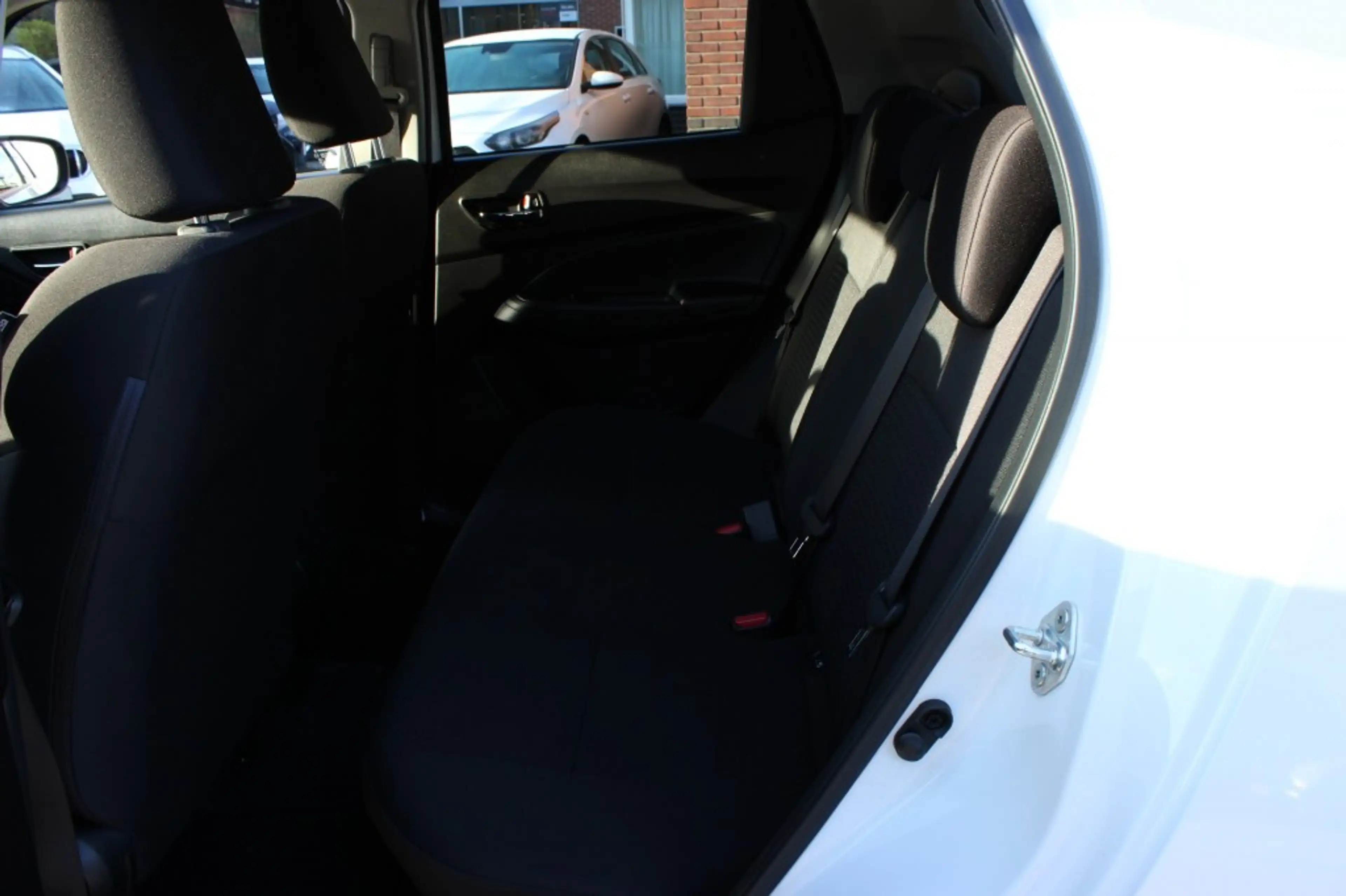 Suzuki Swift 1.2 STIJL SMART HYBR / Rijklaarprijs / Fabrieksgar — photo 12