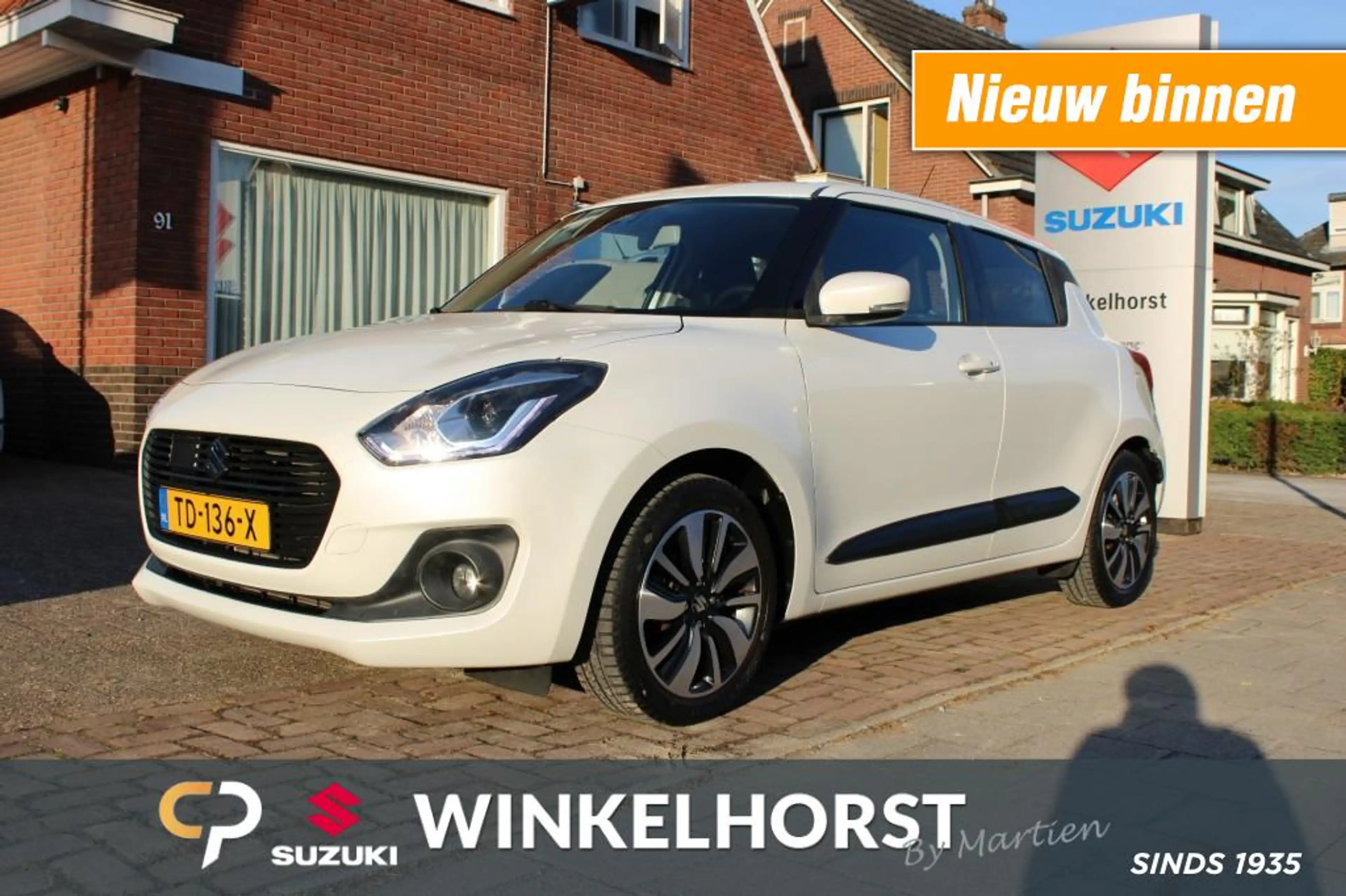 Suzuki Swift 1.2 STIJL SMART HYBR / Rijklaarprijs / Fabrieksgar