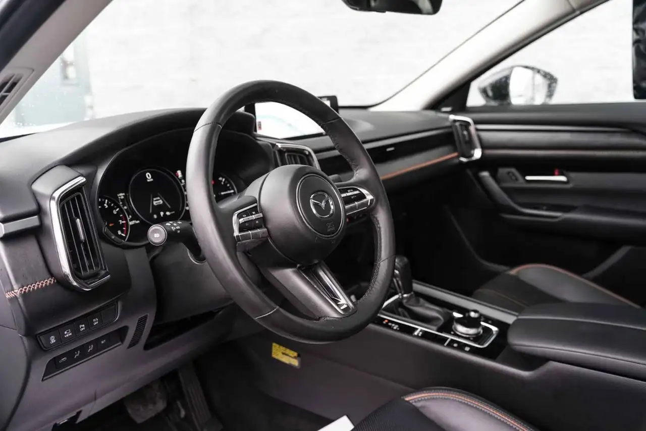 Mazda CX-50 снимка Mazda CX-50